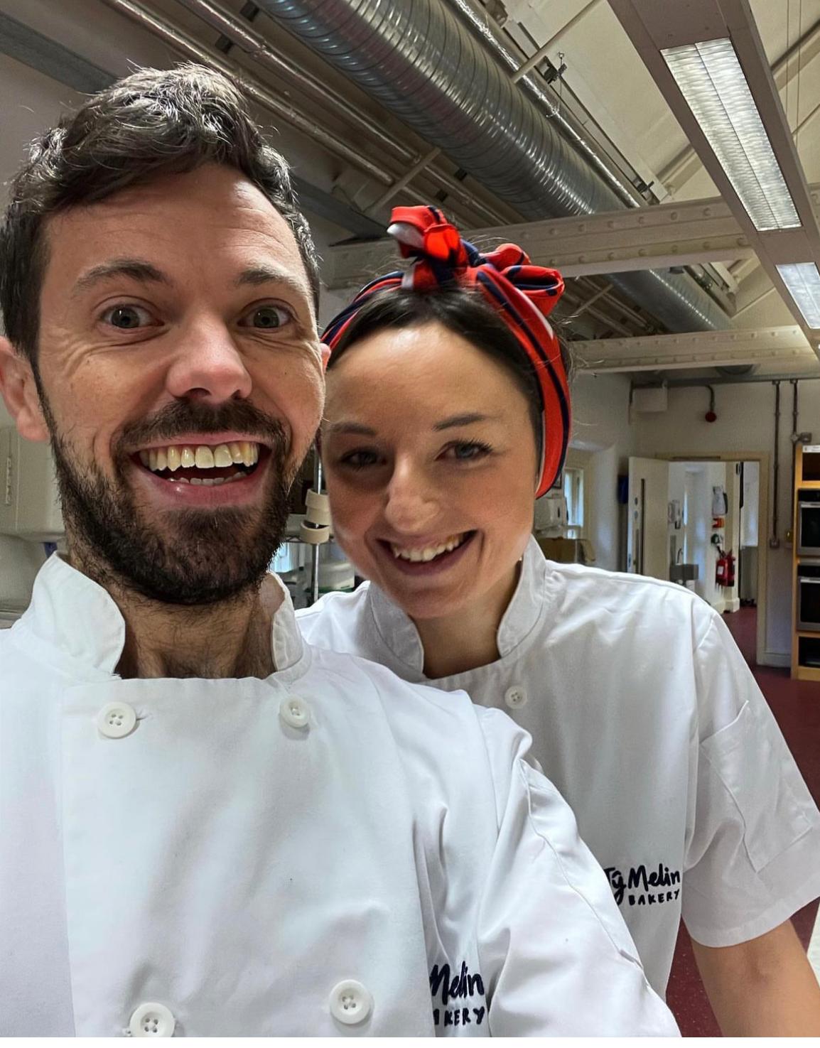 **CHRISTMAS BAKING CLASS** MONDAY 27th NOVEMBER 2023**